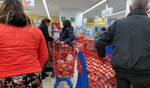 Aversa, paziente guarisce dal virus va a fare la spesa e viene insultato