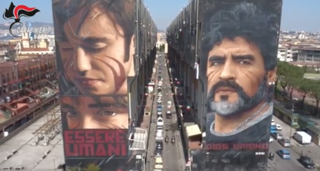 Controlli anticovid a Napoli, la città vista dall'alto con i droni