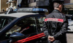 Evade i domiciliari e si consegna ai carabinieri: "Portatemi in carcere, non sopporto mia moglie"