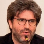 Minacce e spari, ma sarebbe una recita: giornalista anti-camorra indagato per falso