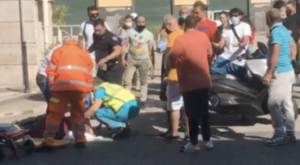 Scontro mortale tra scooter nel napoletano, giovane centauro perde la vita