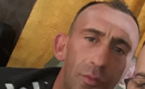 L'appello della comunità per Augusto, ucciso a coltellate: "Aiutiamo la famiglia"