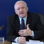 Movida, De Luca cambia le regole per i locali: la nuova ordinanza dello 'Sceriffo'