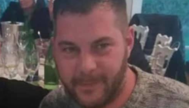 Schianto mortale nel Napoletano, la comunità piange per Enzo: "La vita è ingiusta"