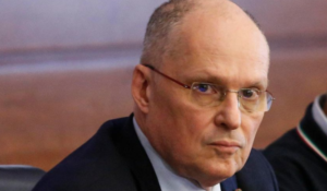 Covid, Ricciardi: "Il virus tornerà, nuovi contagi portati dai giovani"