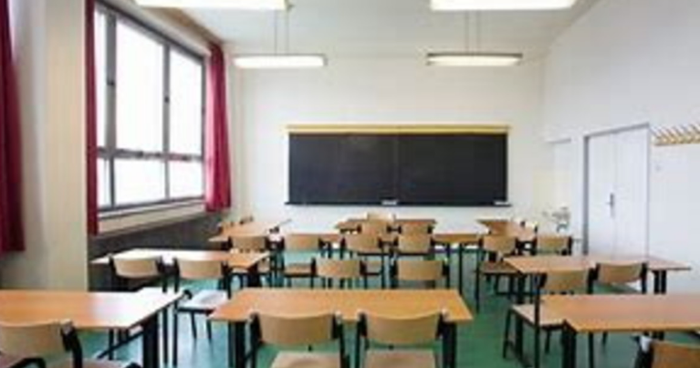 Campania, le scuole apriranno il 24 settembre: l'annuncio dell'Assessore Fortini