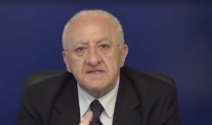 De Luca: "In Campania le scuole apriranno tra il 14 e 15 settembre"