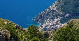 'The Guardian' esalta Positano e la Costiera: "Uno dei luoghi più belli che abbia mai visto"