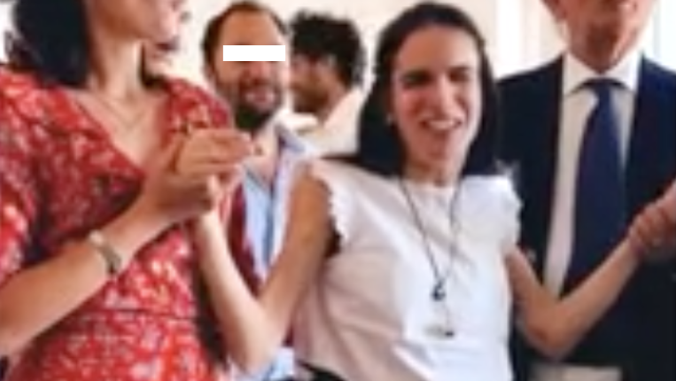 Napoli, la gioia di Maria Chiara: dalla cecità alla laurea con lode