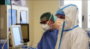 Festa in barca con la febbre, medico porta il virus in Cilento: scoppia focolaio