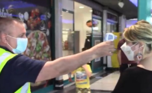 Covid, termoscanner confonde febbre con menopausa e impazzisce