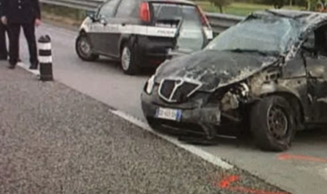 Dramma sulla Statale, donna muore mentre è al volante: rischio per gli altri automobilisti