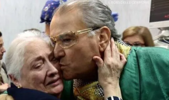 Il triste addio a Rita Greco, moglie di Don Antonio Polese: "Non le hanno permesso di combattere con forza fino alla fine"