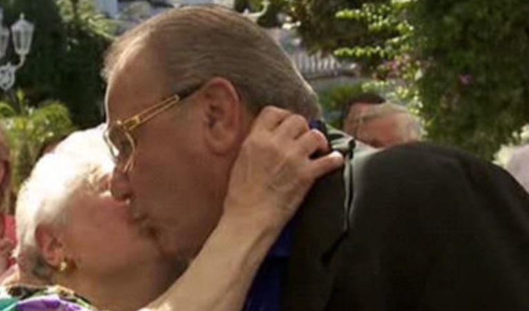 Il dolore per Rita, moglie di Antonio Polese. I tanti messaggi per lei: "Ci mancherai, aiutateci dal cielo"