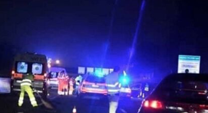 Sbanda con lo scooter e finisce sull'altra corsia, dramma sulla circumvallazione: un morto