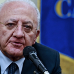 De Luca a 'Porta a Porta': "Penultima ordinanza se continua così chiudo tutto"