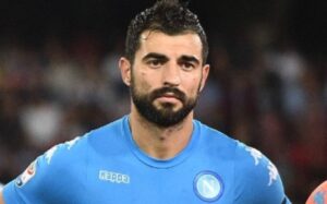 Napoli, tegola Albiol per Ancelotti: lo spagnolo forse out per molto tempo