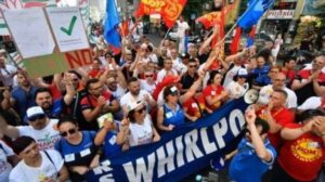 Whirlpool: "Misure insufficienti, nuova missione produttiva è l'unica soluzione"