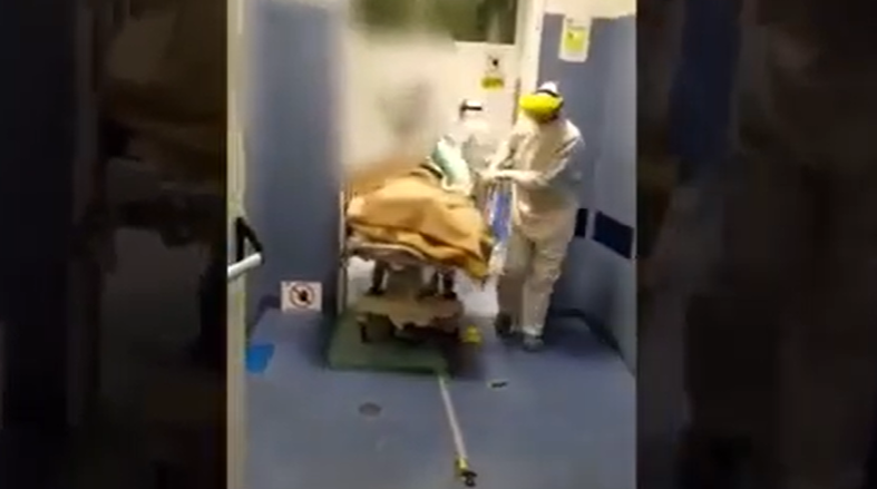 Coronavirus, paziente lascia la Terapia Intensiva, l'esultanza di medici e infermieri