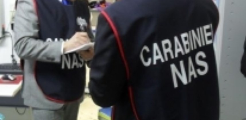 Blitz dei Nas a Portici e San Giorgio a Cremano, disposta la chiusura dei locali