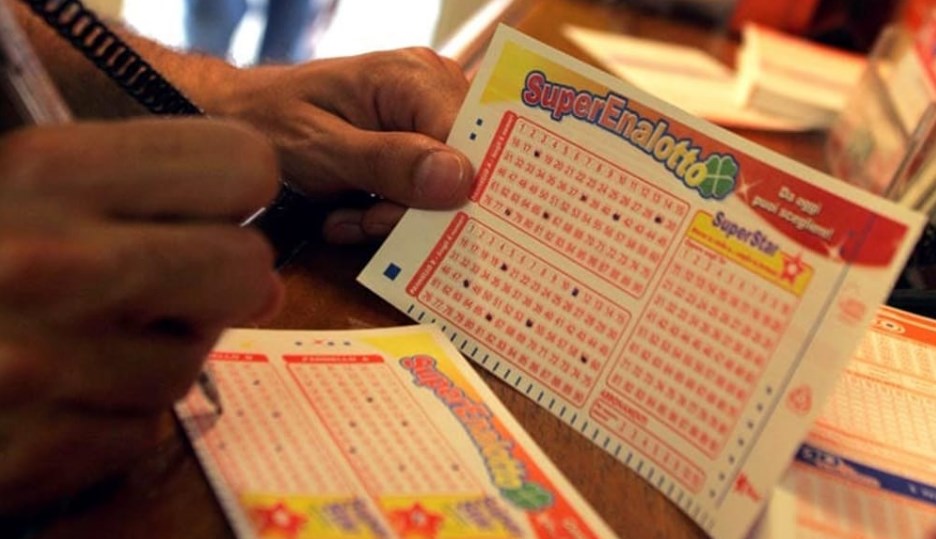 Campana, doppio colpo al SuperEnalotto: due vittorie da decine di migliaia di euro