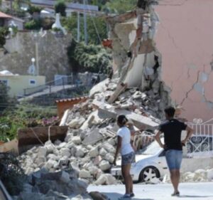 Terremoto Ischia, recluso agli arresti domiciliari minaccia il suicidio