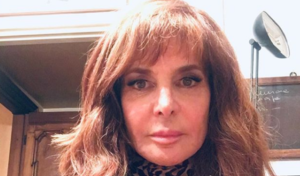 Giuliana De Sio ha contratto il Coronavirus: "Ti senti abbandonato, mi torturano da settimane, voglio uscire"