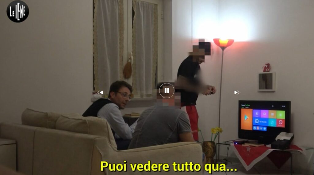 "Le Iene" fanno un servizio sul "pezzotto", il decoder pirata