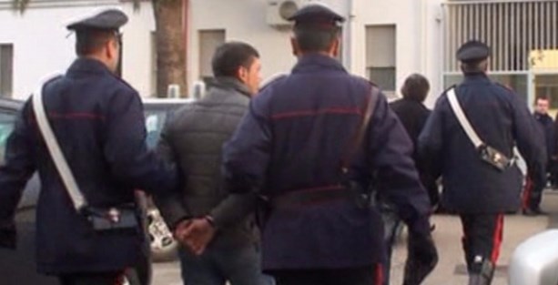 Truffe online, arrestate 21 persone: pubblicavano false inserzioni di lavoro