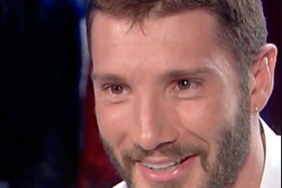 Stefano De Martino, a "Domenica In" la dedica al nonno e il messaggio per Belen