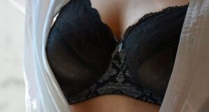 Ischia: droga nascosta nel reggiseno, arrestati tre ragazzini