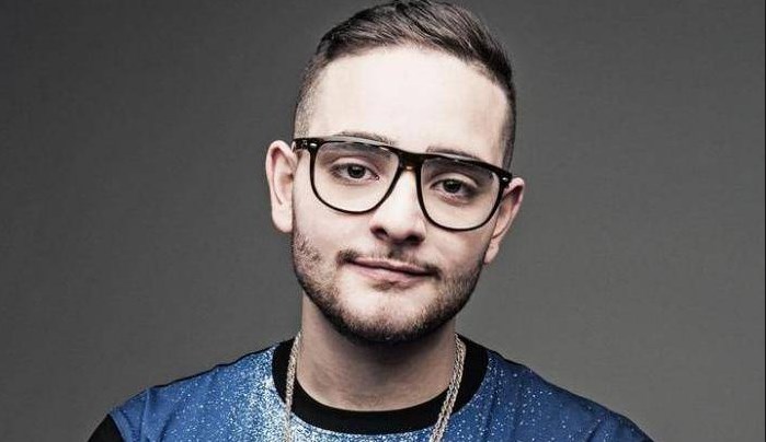 Rocco Hunt, l'annuncio su Instagram: "Troppe pressioni, mollo tutto"