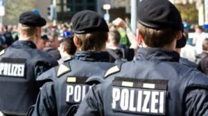Castel Vorturno, uccide una donna e scappa in Germania: arrestato latitante