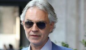 Andrea Bocelli dopo aver contratto il Covid nega la gravità: “Ho violato il lockdown"