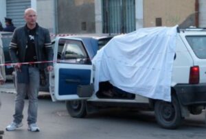 Agguato ad Aversa, la vittima si chiama Andrea Carpentieri