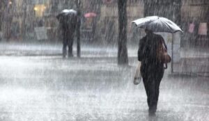 Meteo a Napoli, finita la 'tregua' di fine estate: tornano i temporali