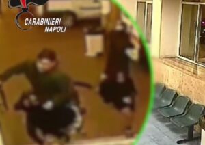 Raid armato al Vecchio Pellegrini, il video degli spari