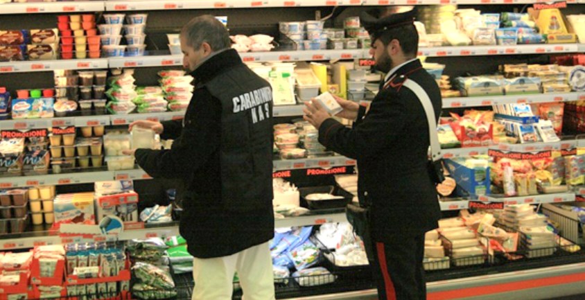 Blitz dei Nas a Quarto, operazione presso un supermercato Conad