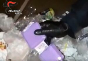 Sorrento, sgominata la banda dello spaccio a domicilio: 4 arresti