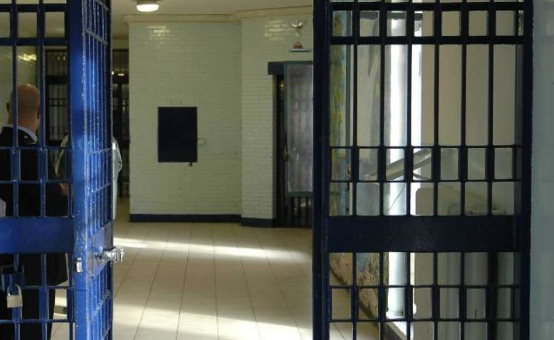 Alleanza di Secondigliano, oltre 100 persone in cella. Scatta l'allarme: "Pericoli dentro e fuori le carceri"