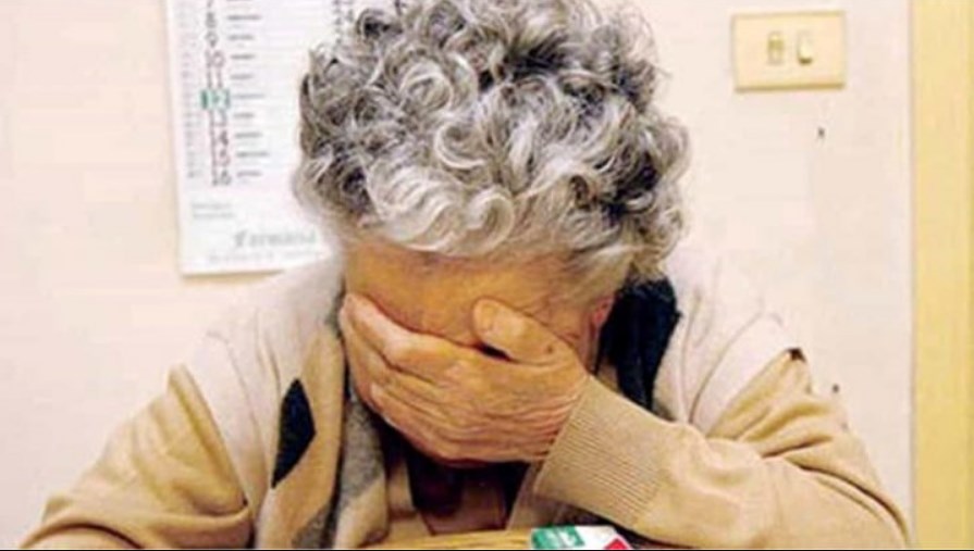 "Non ti ricordi? Siamo tue amiche", e scatta la truffa: vittime le anziane