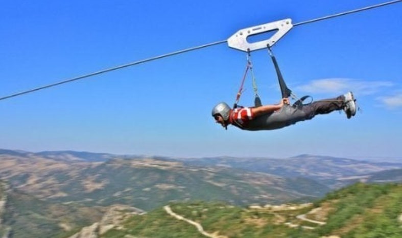 Il "Volo dell'Angelo" atterra in Costiera: da Furore fino al mare