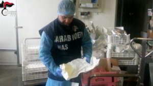 Blitz dei NAS a Napoli e a Giugliano in Campania, scoperti diversi illeciti