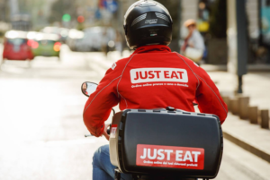 Consegne a domicilio vietate in Campania, arriva l'appello di un ristoratore: "Perché questa disparità?"