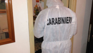 Dramma ad Avellino, due sorelle trovate morte in casa, ipotesi suicidio