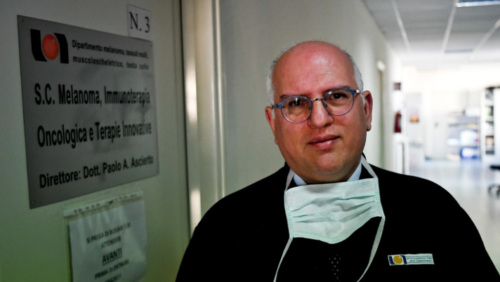 Cura Ascierto, parla l'AIFA: "Risultati incoraggianti, riduce la mortalità"