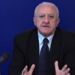 Coronavirus in Campania, De Luca vieta il jogging: "Sì alle passeggiate, no alla corsa". Nuova ordinanza