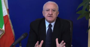 Coronavirus in Campania, De Luca vieta il jogging: "Sì alle passeggiate, no alla corsa". Nuova ordinanza