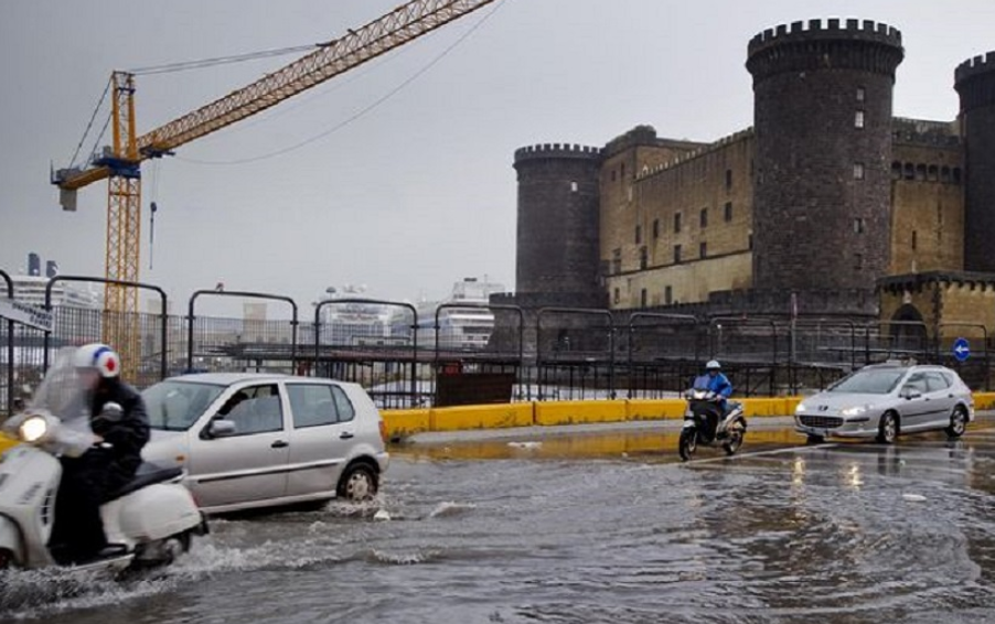 Meteo Napoli, torna l'instabilità: piogge e temperature in ribasso