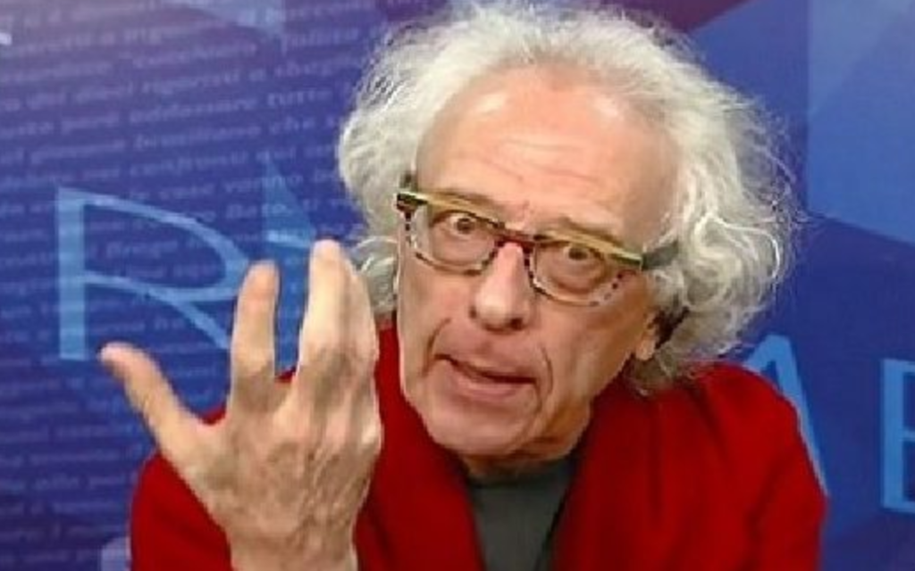 Sputtanapoli, Mughini offende tifoso azzurro: "Se gli va bene farà il parcheggiatore abusivo"